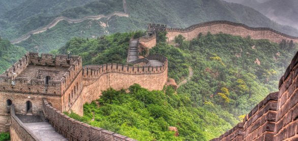 Die Chinesische Mauer © Yuri Yavnik-shutterstock.com/2013