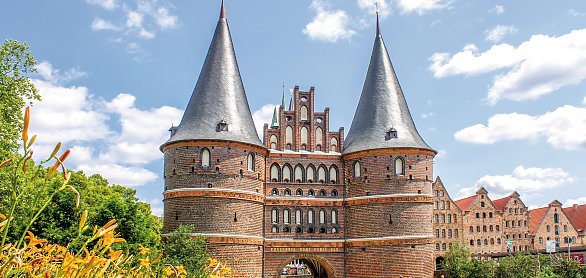 Holstentor, Lübeck © pure-life-pictures-fotolia.com