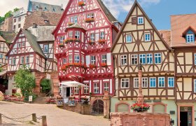  &copy; mojolo-stock.adobe.com