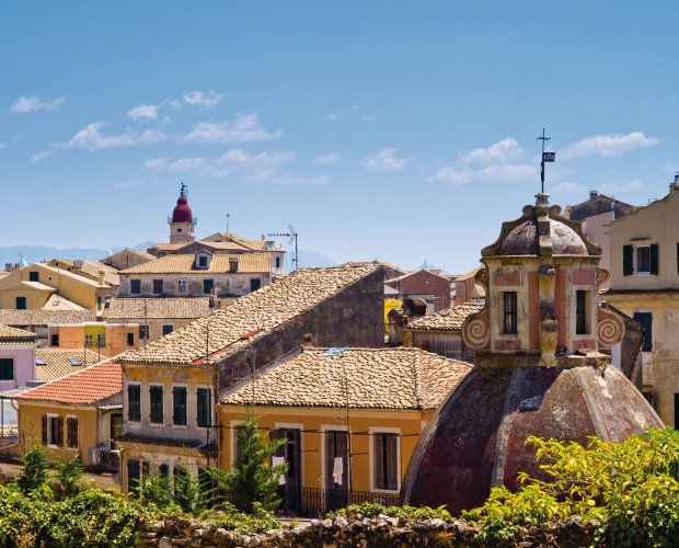 &copy; Petroos-shutterstock.com/2013