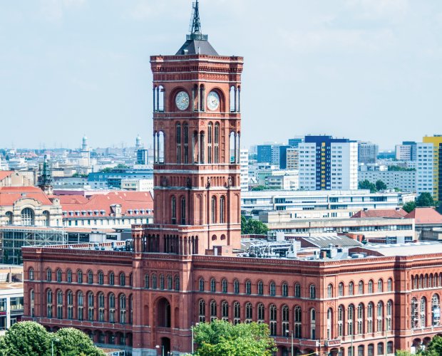 &copy; Jule_Berlin-stock.adobe.com