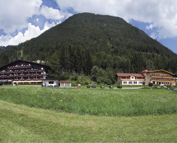 &copy; Hotel Huber Hochland