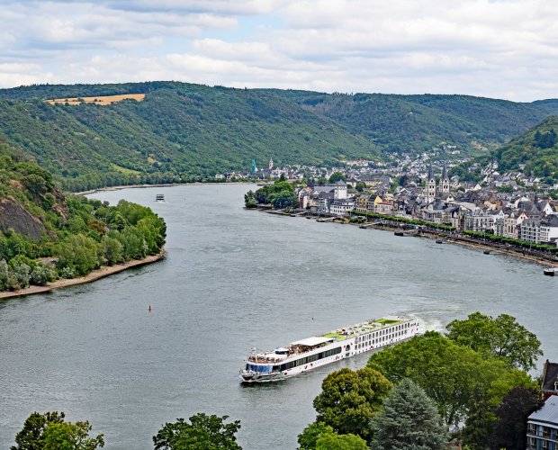 &copy; John - stock.adobe.com