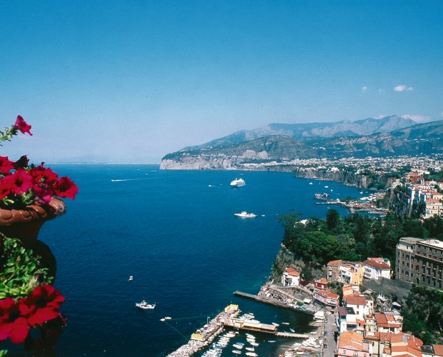 © Azienda Autonoma di Soggiorno e Turismo AMALFI Photo Archivio CVC