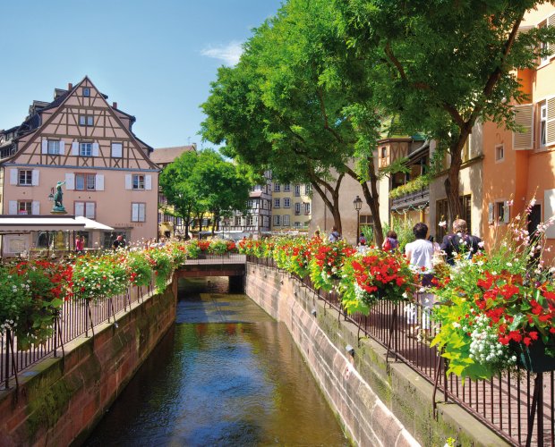 &copy; Frameworld-stock.adobe.com