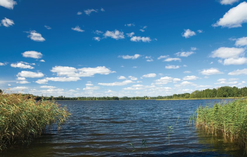 Masurische Seenlandschaft © mskorpion-shutterstock.com/2013