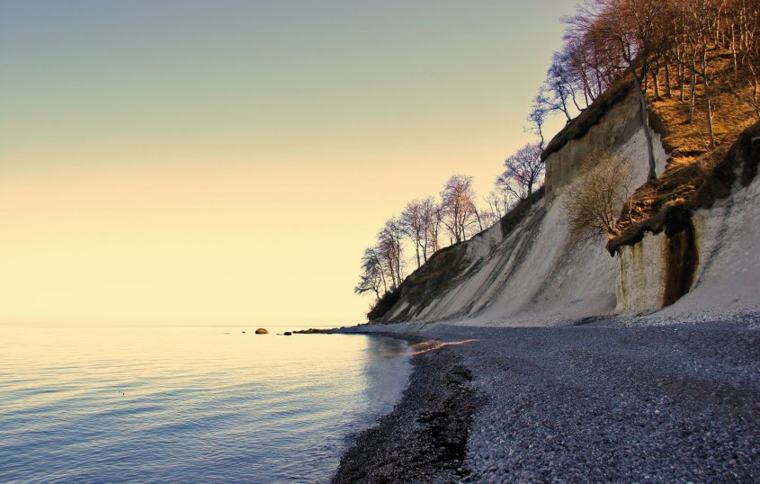Kreideküste auf Rügen &copy; Frank Waßerführer - fotolia.com