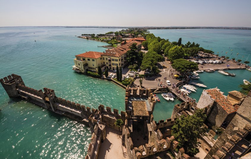Blick auf Sirmione © Frank-fotolia.com