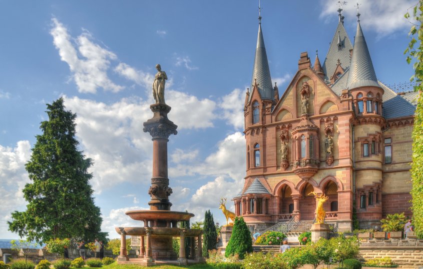 Schlossgarten an der Drachenburg © Thomas Jablonski-fotolia.com