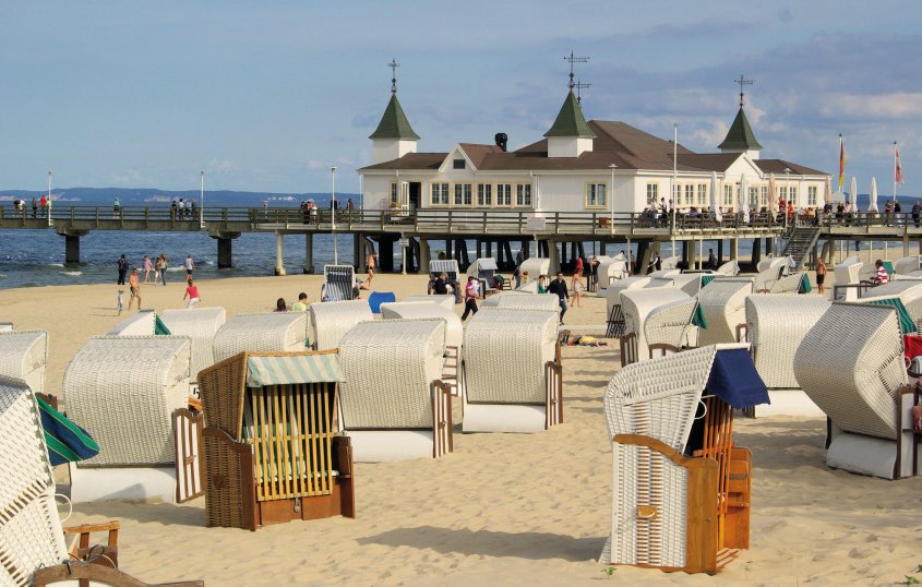 Strand und Seebrücke, Ahlbeck © LianeM-stock.adobe.com