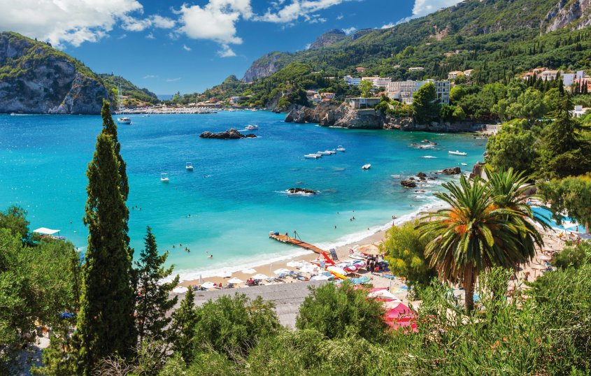 Strand auf Korfu &copy; milosducati - stock.adobe.com