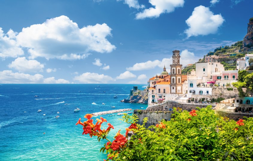 Atrani an der wunderschönen Amalfiküste © Balate Dorin - stock.adobe.com