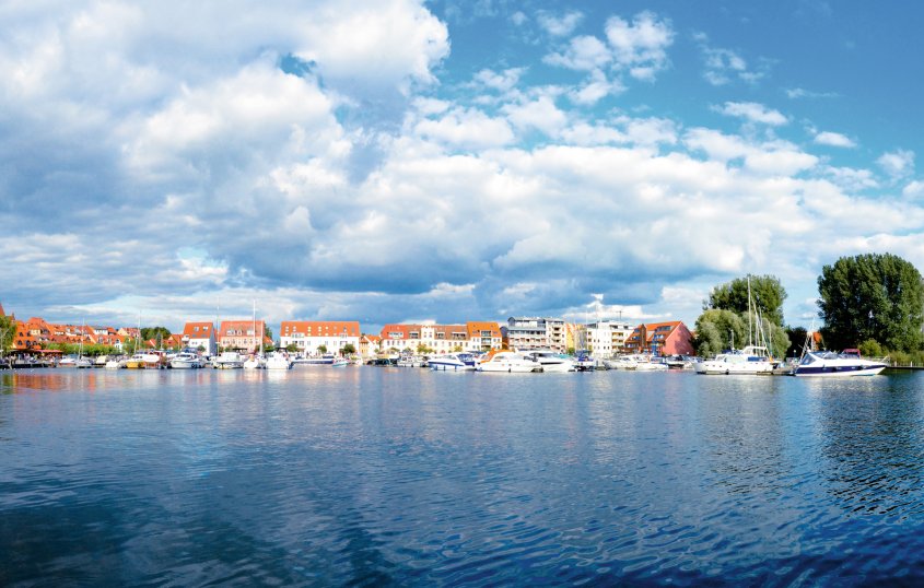 Panorama Waren an der Müritz © artefacti - stock.adobe.com