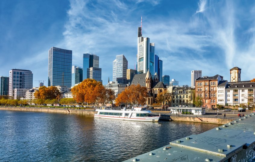 Skyline Frankfurt am Main &copy; Comofoto - stock.adobe.com