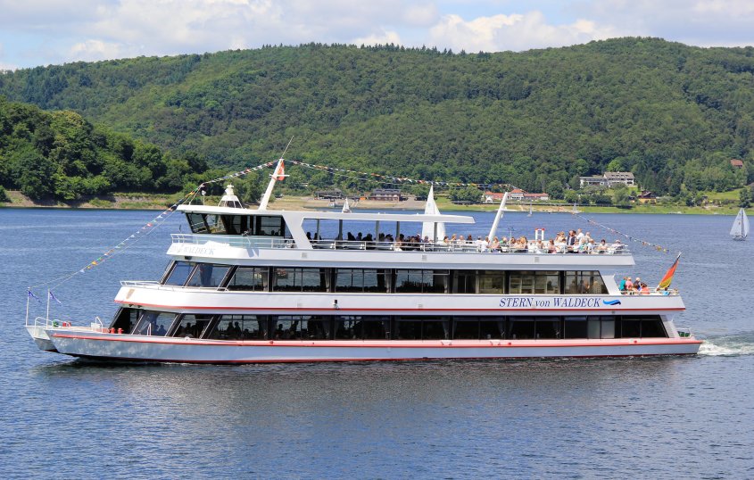 Schifffahrt auf dem Edersee 